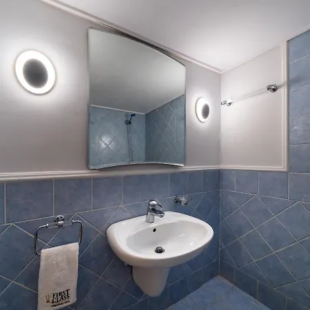 Vouliagmeni Honeymoon Suite Atena Exterior foto